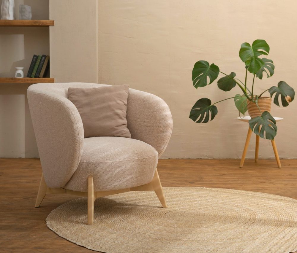 interior-mockup-with-copy-space-